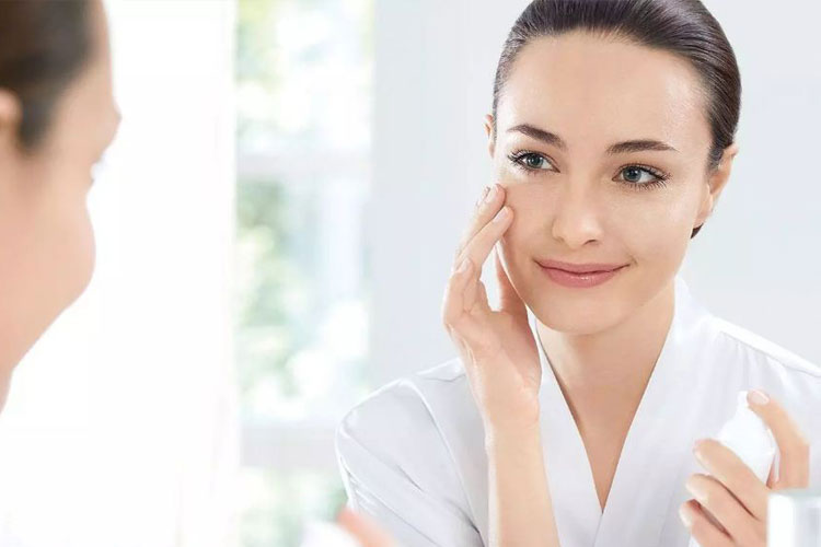 تفاوت کرم مرطوب کننده و آبرسان چیست